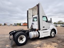 Used 2014 Kenworth T680 Day Cab in Laredo Texas