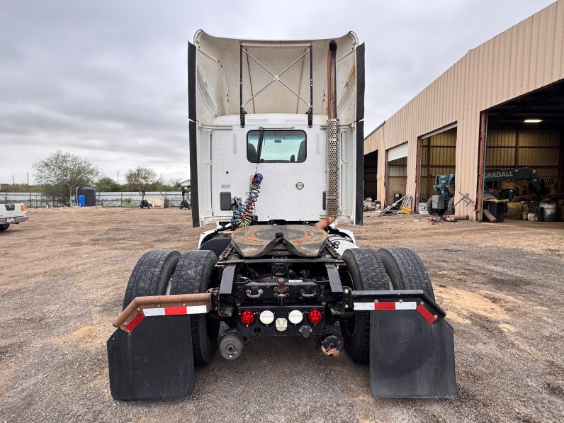 
								Used 2014 Kenworth T680 Day Cab in Laredo Texas full									