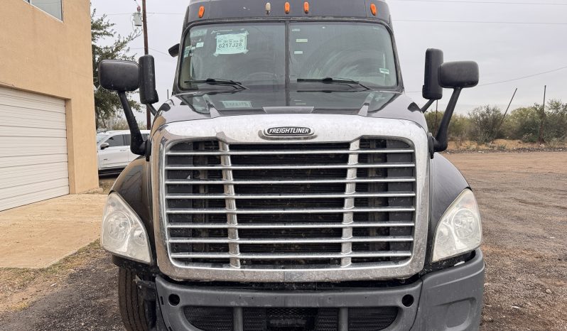 
								Used 2012 Freightliner Cascadia 125 Sleeper in Laredo Texas full									