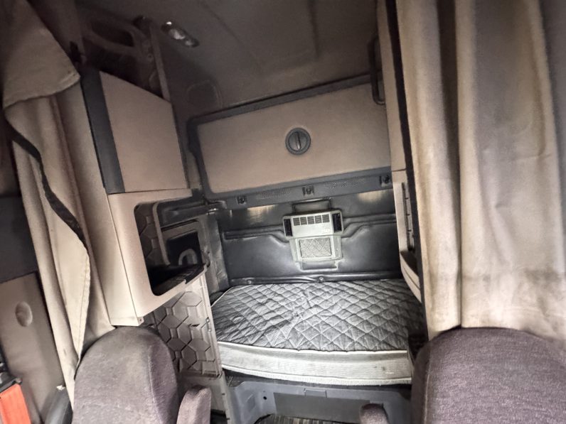 
								Used 2012 Freightliner Cascadia 125 Sleeper in Laredo Texas full									