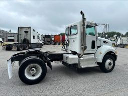 Used 2015 Peterbilt 337 Day Cab in Portage Indiana