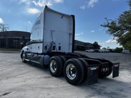 Used 2021 Kenworth T680 Sleeper in Kansas Missouri