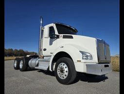 Used 2020 Kenworth T880 Day Cab in Springdale Arkansas