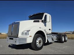 Used 2020 Kenworth T880 Day Cab in Springdale Arkansas