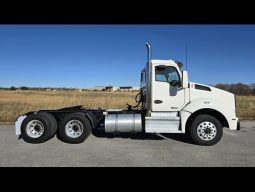 Used 2020 Kenworth T880 Day Cab in Springdale Arkansas