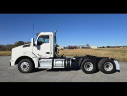 Used 2020 Kenworth T880 Day Cab in Springdale Arkansas