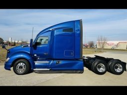 Used 2021 Kenworth T680 Sleeper in Olathe Kansas