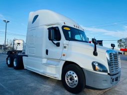 Used 2018 Freightliner Cascadia 125 Sleeper in Houston Texas