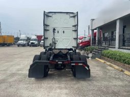 Used 2020 Freightliner Cascadia Sleeper in Houston Texas