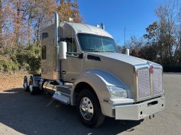 Used 2019 Kenworth T880 Sleeper in Charlotte North Carolina