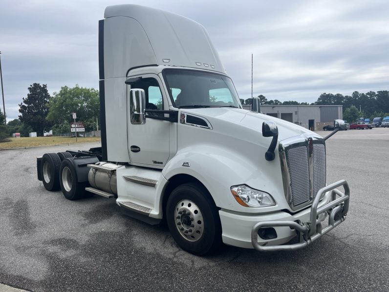 
								Used 2020 Kenworth T680 Day Cab in Greensboro North Carolina full									