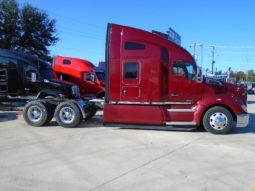 Used 2022 Kenworth T680 Sleeper in Charlotte North Carolina