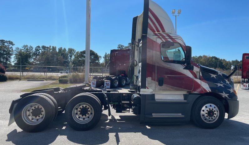 
								Used 2019 Freightliner Cascadia 126 Sleeper in Florence South Carolina full									