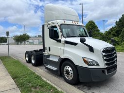 Used 2019 Freightliner Cascadia 126 Day Cab in Raleigh North Carolina