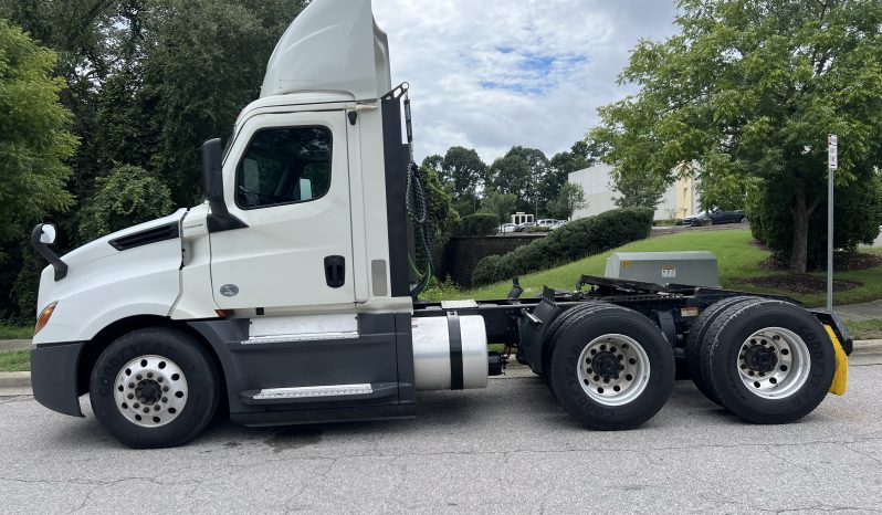 
								Used 2019 Freightliner Cascadia 126 Day Cab in Raleigh North Carolina full									