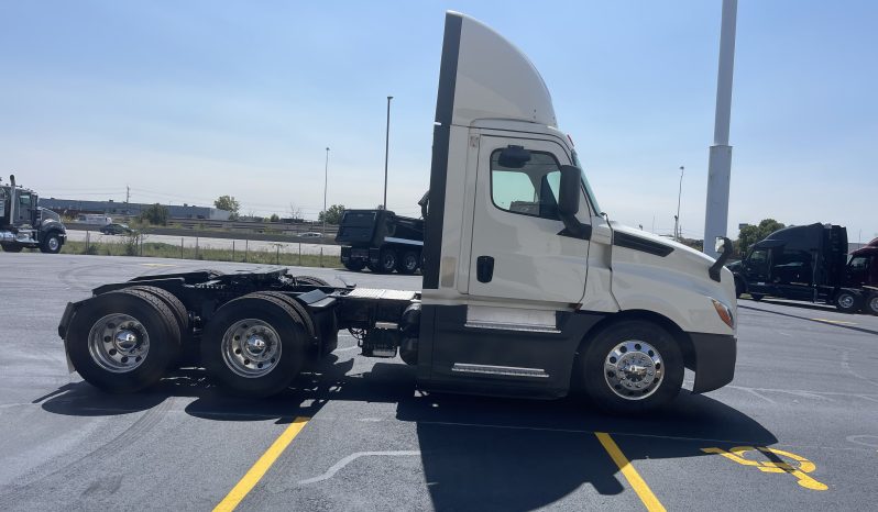 
								Used 2020 Freightliner Cascadia 126 Day Cab in Cincinnati Ohio full									