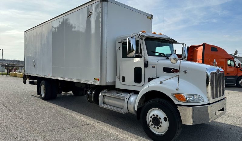 
								Used 2017 Peterbilt 337 Box Truck in Strafford Missouri full									