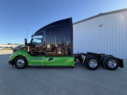 Used 2022 Kenworth T680 Sleeper in Lowell Arkansas