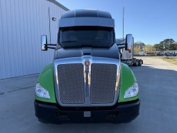 Used 2022 Kenworth T680 Sleeper in Lowell Arkansas