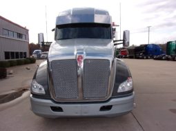 Used 2022 Kenworth T680 Sleeper in Van Buren Arkansas