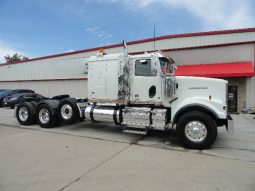 Used 2020 Western Star 4900 Sleeper in O’Fallon Missouri