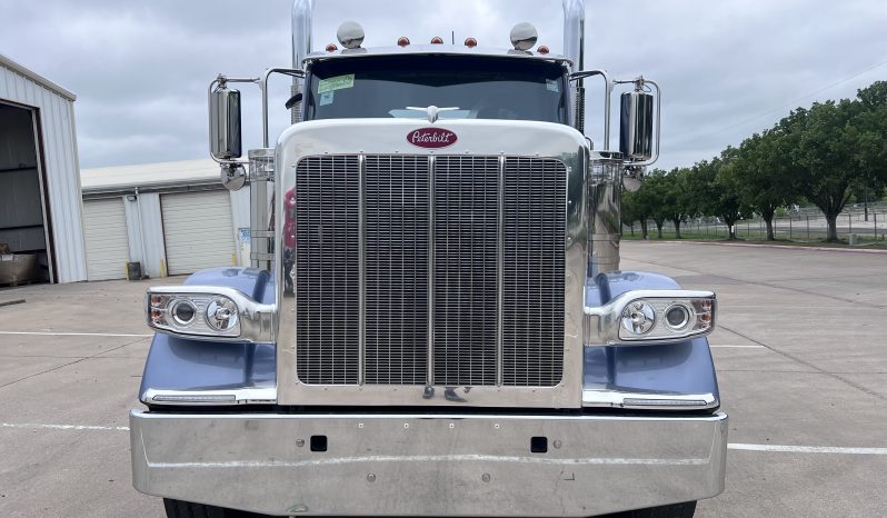 
								New 2025 Peterbilt 589 Day Cab in O’Fallon Missouri full									