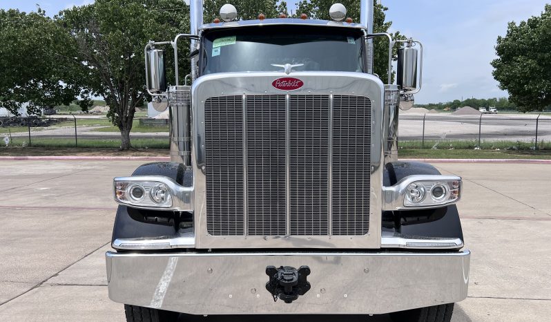 
								New 2025 Peterbilt 589 Day Cab in Raleigh North Carolina full									