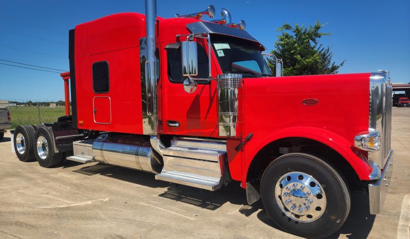 
								New 2025 Peterbilt 589 Sleeper in Evansville Indiana full									