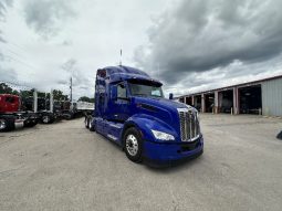 New 2025 Peterbilt 579 Sleeper in Strafford Missouri