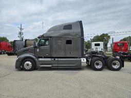 New 2025 Peterbilt 579 Sleeper in Strafford Missouri