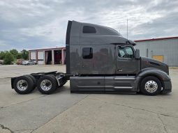 New 2025 Peterbilt 579 Sleeper in Strafford Missouri