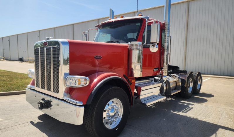 
								New 2025 Peterbilt 589 Day Cab in Sauget Illinois full									