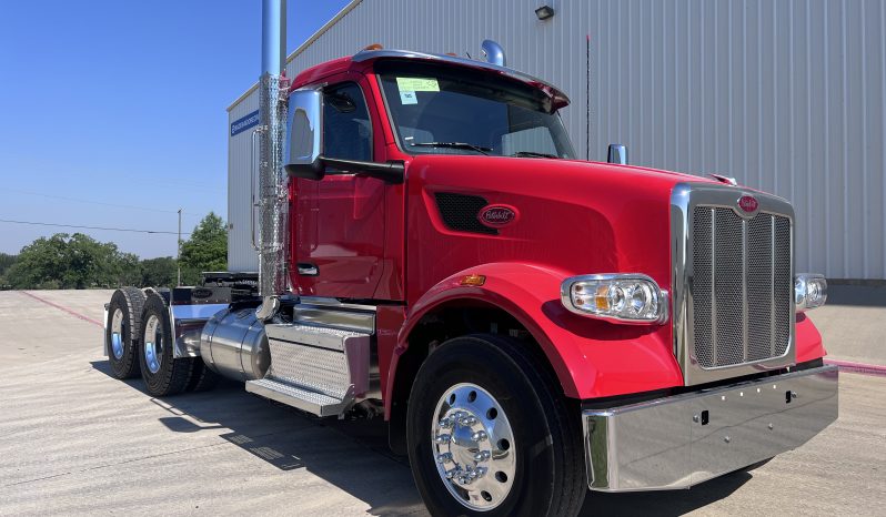 
								New 2025 Peterbilt 567 Day Cab in Evansville Indiana full									