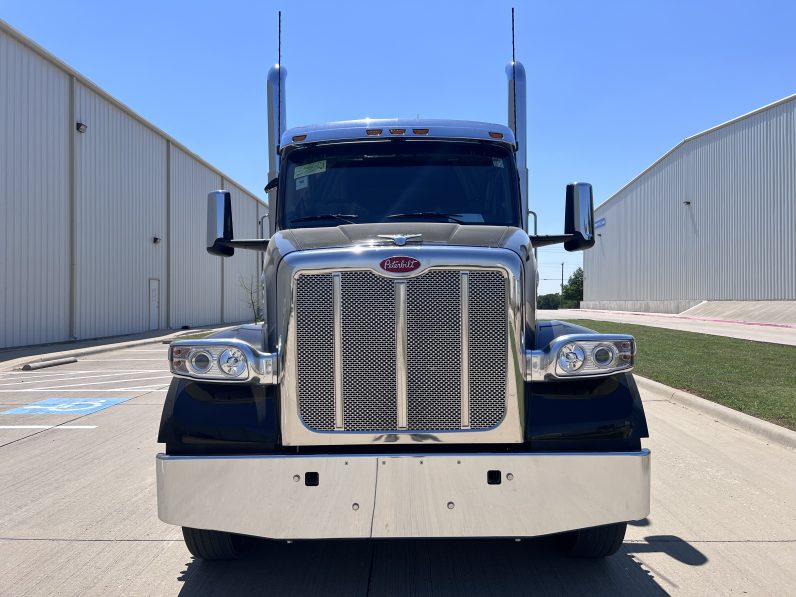 
								New 2025 Peterbilt 567 Sleeper in Lowell Arkansas full									