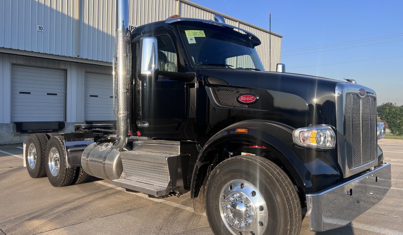 
								New 2025 Peterbilt 567 Day Cab in Charlotte North Carolina full									