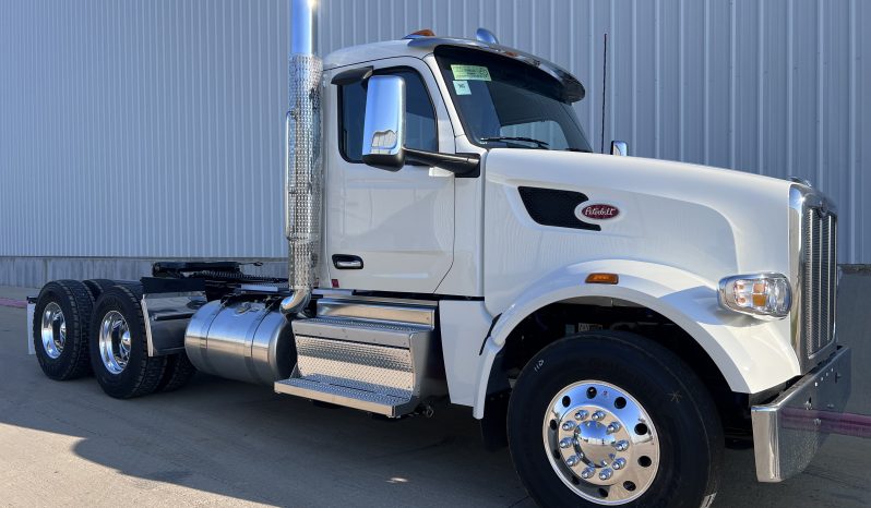 
								New 2025 Peterbilt 567 Day Cab in Tipp City Ohio full									