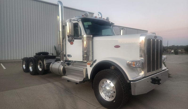 
								New 2025 Peterbilt 589 Day Cab in Dunn North Carolina full									