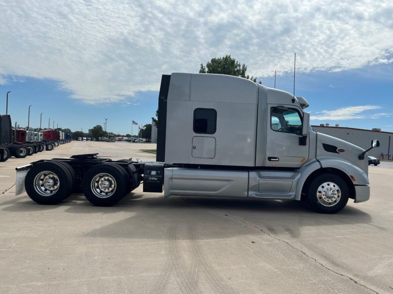 
								Used 2021 Peterbilt 579 Sleeper in Strafford Missouri full									