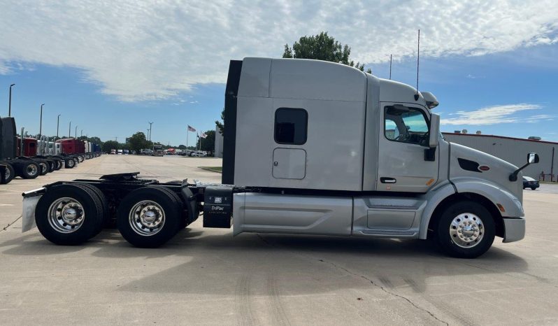 
								Used 2021 Peterbilt 579 Sleeper in Strafford Missouri full									