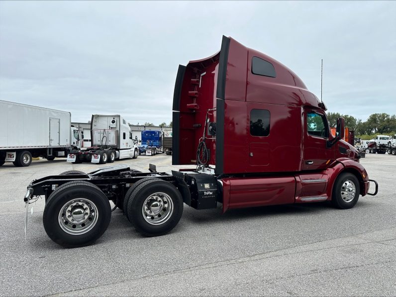 
								Used 2022 Peterbilt 579 Sleeper in Portage Indiana full									