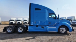 Used 2021 Kenworth T680 Sleeper in Bakersfield California