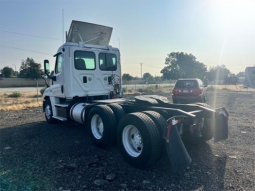 Used 2015 Freightliner Cascadia 125 Day Cab in Lodi California