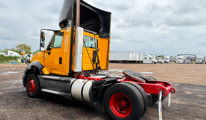 
								Used 2017 International PROSTAR 122 Day Cab in Laredo Texas full									