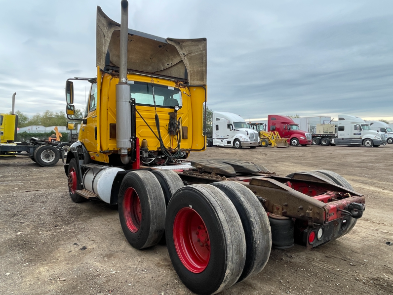 
								Used 2006 International 86000 Day Cab in Laredo Texas full									