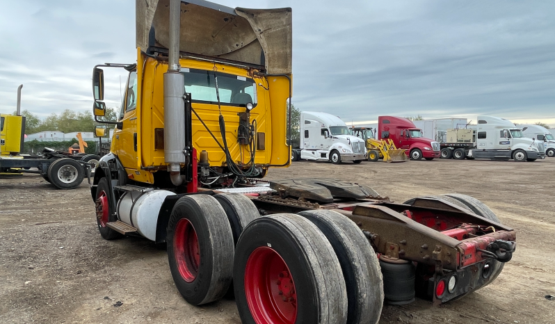 
								Used 2006 International 86000 Day Cab in Laredo Texas full									