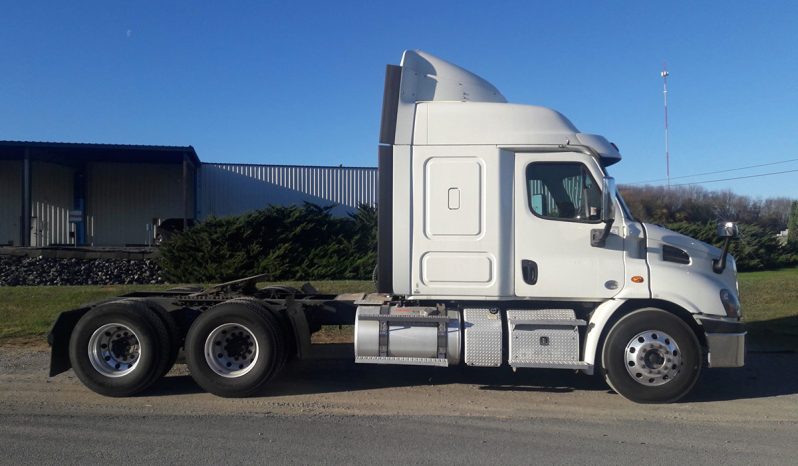 
								Used 2018 Freightliner Cascadia Sleeper in Shippensburg Pennsylvania full									