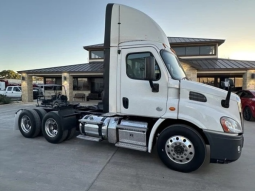 Used 2016 Freightliner Cascadia 113 Day Cab in San Antonio Texas