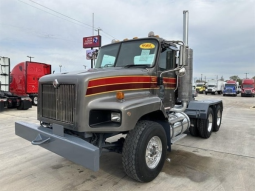 Used 2009 International PAYSTAR 5600 Day Cab in San Antonio Texas