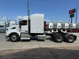 Used 2016 Peterbilt 579 Sleeper in San Antonio Texas