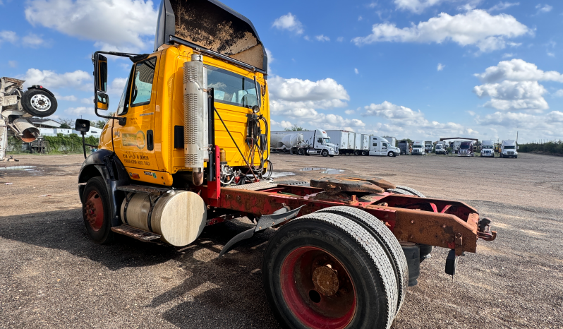 
								Used 2006 International 8600 Day Cab in Laredo Texas full									